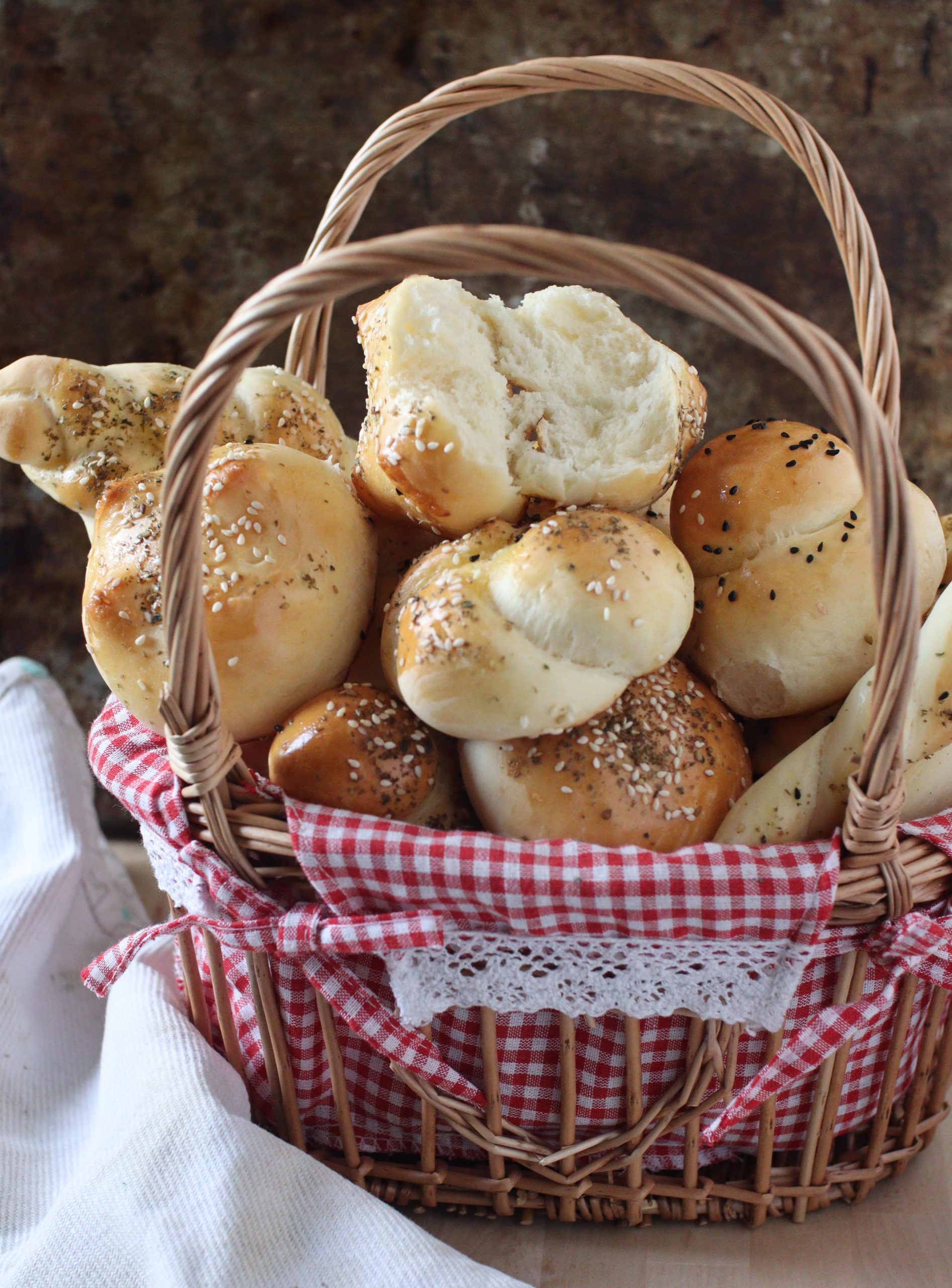 dinner roll shapes