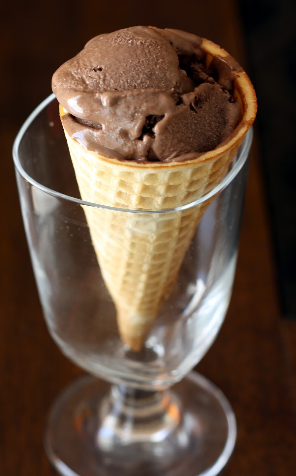 Homemade chocolate ice cream online in ice cream maker