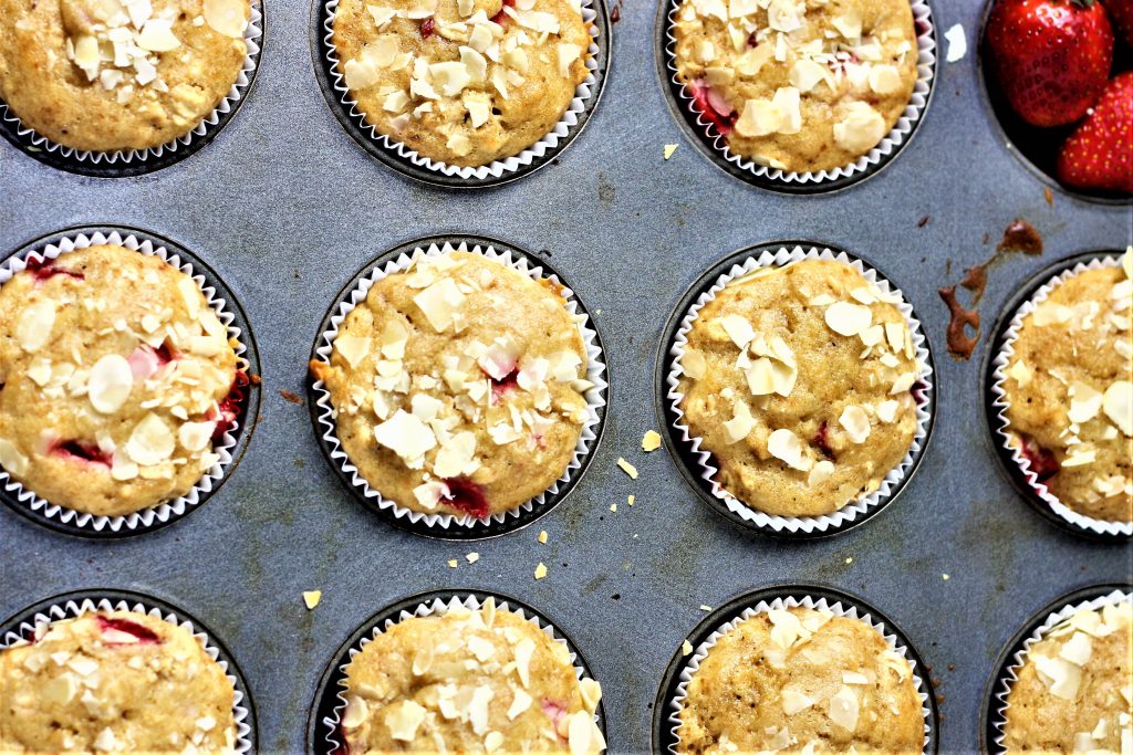 healthy strawberry oats muffins