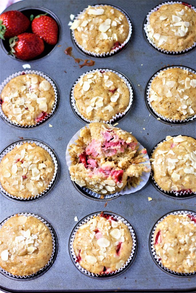 healthy homemade strawberry whole wheat oats muffins