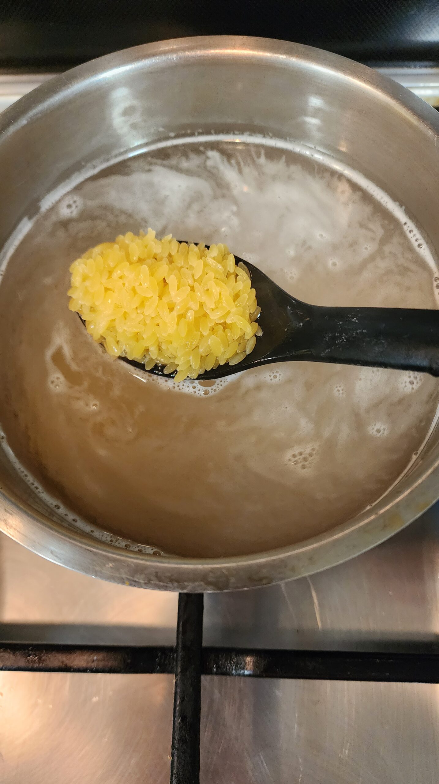 Boiled orzo pasta